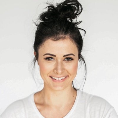 Sara Okafor - Product Designer AI Specialist
